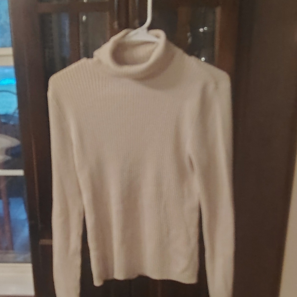 Chico's Beige Soft Silk Blend Ribbed Turtleneck Sweater. Size L/12